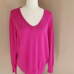 Women's Pink V-Neck Sweater